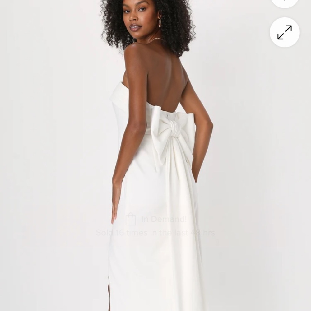 Elegant White Strapless Dress